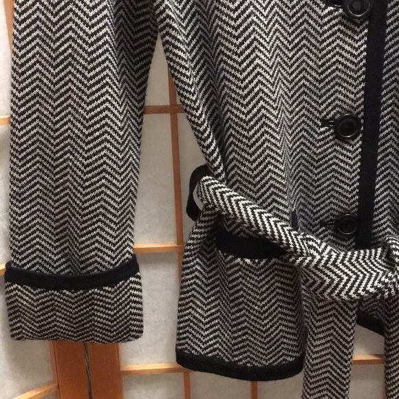 Banana Republic Button Down Sweater w/ Belt - Picture 5 of 8